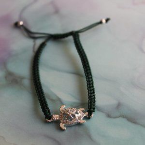 Sea Green  Macramé Silver Tone Sea Turtle Bracelet